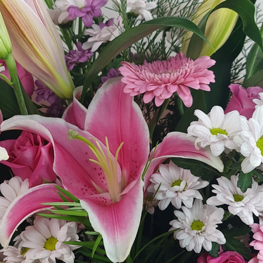 Florist Choice With Greenery Box Or Bouquet Arrangement Uniquely florist-choice-with-greenery-box-or-bouquet-arrangement-uniquely